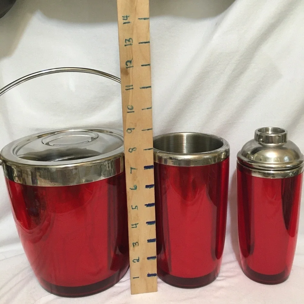 Bar Set Wine Chiller‎ Cocktail Shaker Ice Bucket Red Acrylic S.Steel Valentines